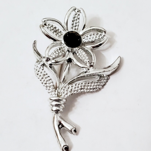 Vintage Sarah Coventry silvertone flower brooch - Picture 1 of 5